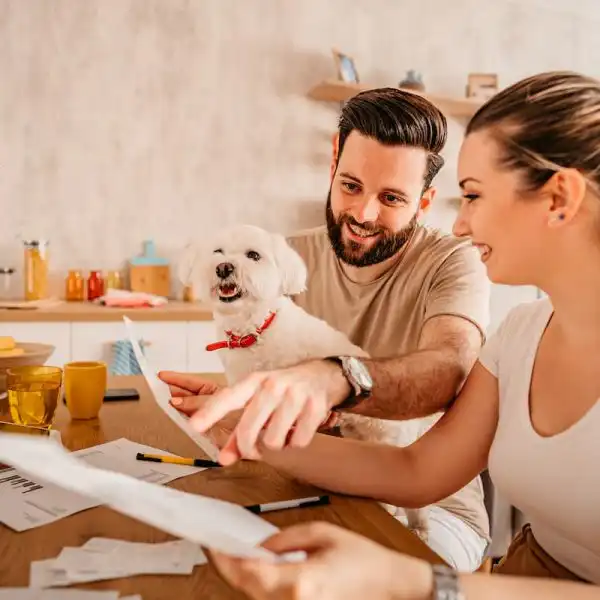 st. louis couple discussing energy bill